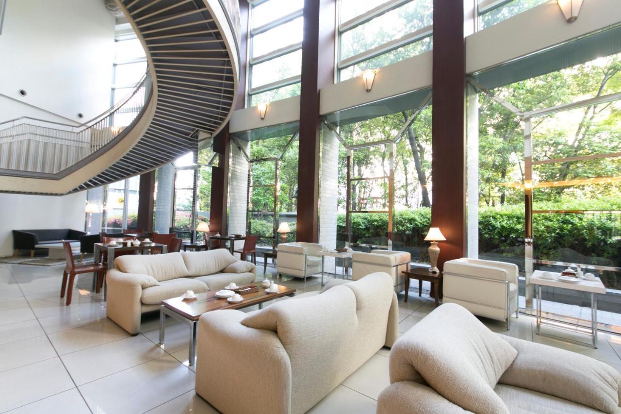 Nakanoshima Plaza Hotel Osaka Bagian luar foto